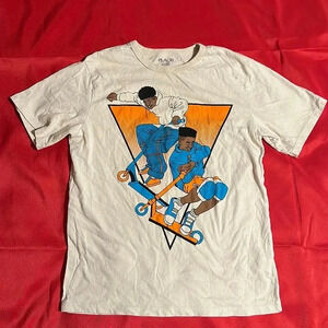 Gently worn, Boys size 10/12 graphic tee